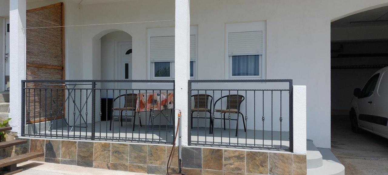 Apartments Dana Omiš Eksteriør bilde